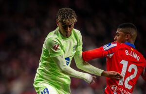 Barcelona venció al Atlético de Madrid 4-2 y alcanzó en la cima al Real Madrid