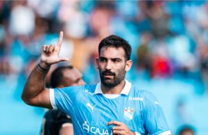 Sporting Cristal goleó al Binacional de Juliaca 5-0 en el Estadio Alberto Gallardo