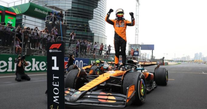 Oscar Piastri ganó el Gran Premio de China de la Fórmula Uno con su McLaren