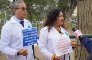 Representante de Medifarma y exdecana del Colegio Químico Farmacéutico enredados en lobby farmacéutico