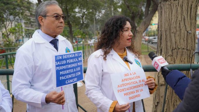 Representante de Medifarma y exdecana del Colegio Químico Farmacéutico enredados en lobby farmacéutico