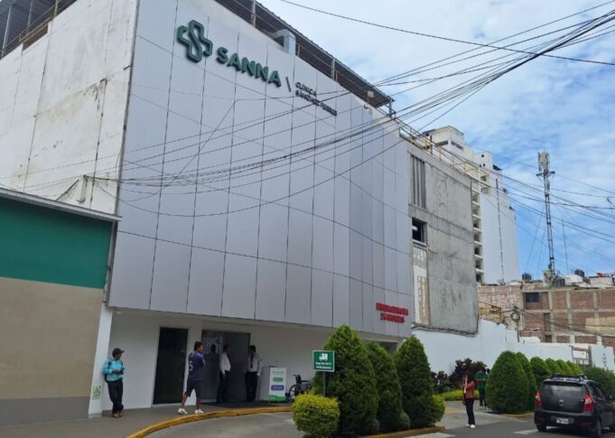 Alejandro Soto sobre caso de suero fisiológico: “Clínica pudo evitar muertes si reportaba primer caso”