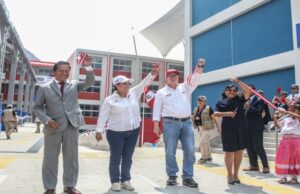 MINEDU inaugura vigésimo quinta escuela bicentenario para más de 2229estufisntrs de Chosica