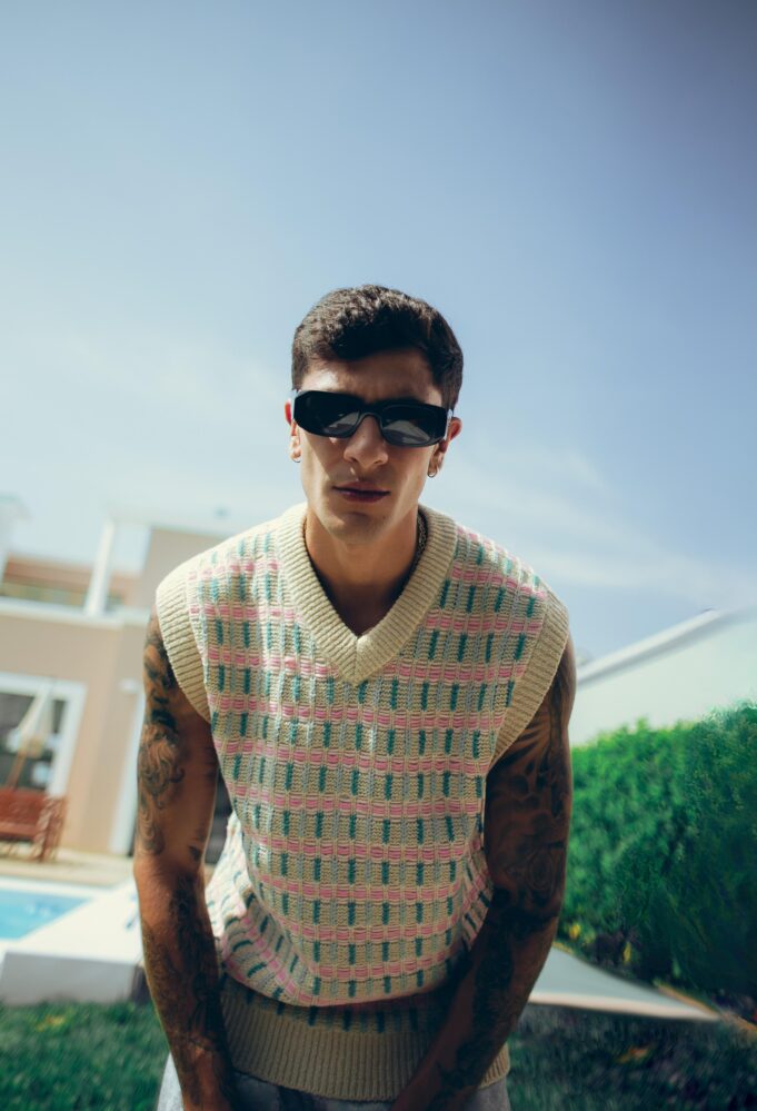 Emil se abre paso a nivel internacional y cantará con Beéle