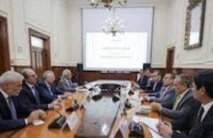 Gobernadores regionales advierten amenaza contra la democracia y piden imparcialidad al Ministerio Público