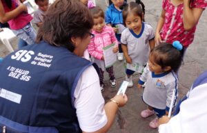 Minsa: Escolares pueden atenderse gratis con SIS para consultas, emergencias y tratamientos