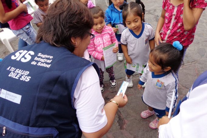 Minsa: Escolares pueden atenderse gratis con SIS para consultas, emergencias y tratamientos