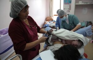 Plantea decana Gloria Moreno: Por la dignidad profesional y la defensa legal de los obstetras