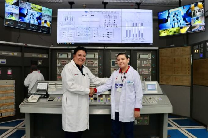 Niño genio visitó Centro Nuclear de Huarangal