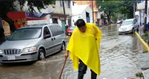 Lanzan campaña nacional “No destapes el peligro” para prevenir atoros y colapsos en desagües en época de lluvias