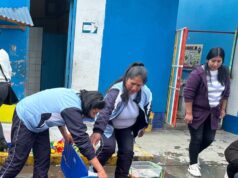 Dirección Regional de Educación de Huancavelica junto a padres y profesores ponen tiza aulas para recibir a más de 100 mil estudiantes