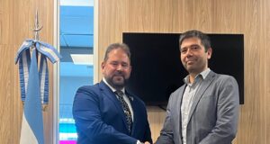 Luis Suárez Hernández: Embajador de la ONU en fructífera reunión con Ministro de Energía de Neuquén, Argentina