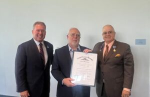 Orden de Coroneles de Kentucky en la Universidad de St. Thomas.