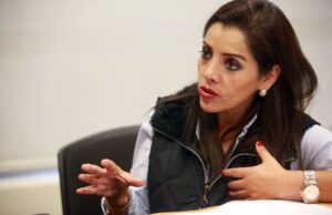 Jefa de Imagen Institucional del Congreso denuncia a su madre para reclamarle herencia: “La buscó y la hizo llorar”