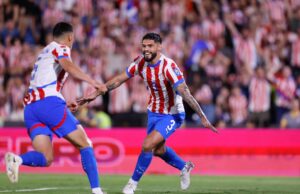Paraguay se acerca más a volver al Mundial tras vencer a Chile 1-0