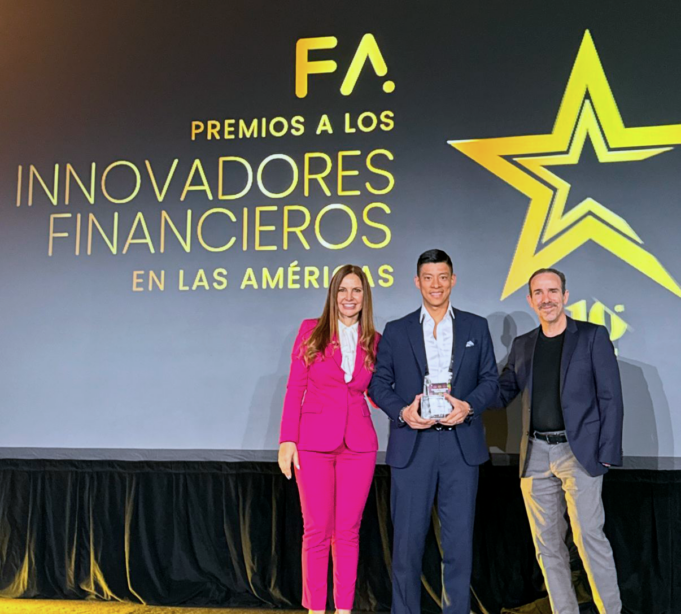 Preauth y Reevalúa ganan el Premio Fintech a laInclusión Financiera en Fintech Americas 2025