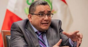 Santiváñez responde a informe de Latina sobre su viaje familiar a EE.UU.