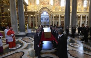 El papa Francisco descansa ya en su última morada