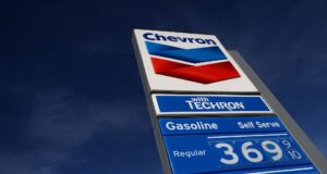 EE.UU. ahoga economía venezolana: Chevron devuelve crudo por sanciones ilegales