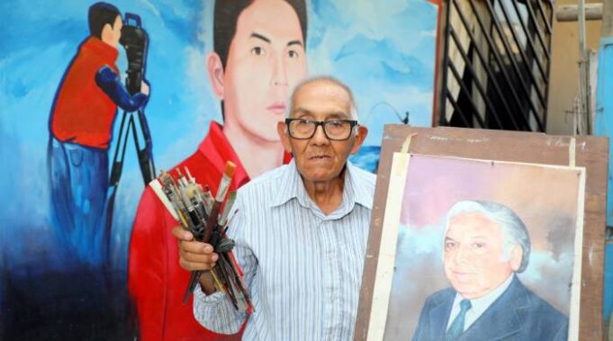 San Martín de Porres: usuario de Pensión 65 retoma su pasión por retratar personas a sus 81 años