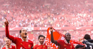 Liverpool se proclamó campeón de la Premier League con antelación al golear a Tottenham 5-1