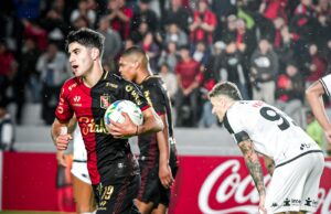 Melgar salvó empate en el final ante Vasco da Gama 3-3 en debut de la Copa Sudamericana