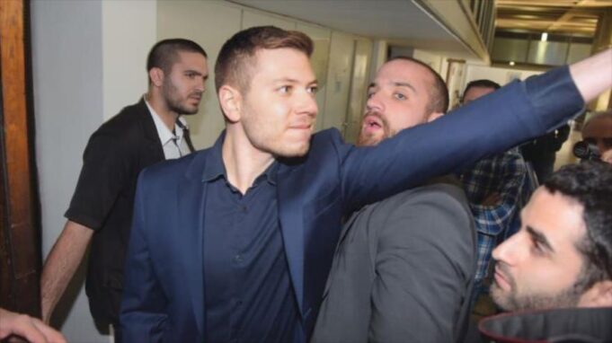 El insulto colonial: Hijo de Netanyahu ataca a Macron por defender los derechos palestinos