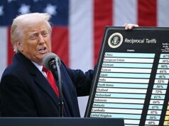 Trump impone un arancel global del 10 % a todas las importaciones y endurece medidas contra países con altos impuestos.