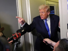 Trump afirma que gobierna EE.UU. y el mundo: «Me lo estoy pasando genial»