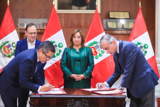 Gobierno firma convenio para masificar gas natural en La Convención y regiones del sur tras 8 años de paralización