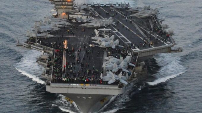 Yemeníes responden con ataques a portaviones estadounidense en el Mar Rojo