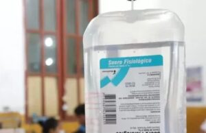 Gobierno autoriza uso excepcional de sueros fisiológicos y permite importación ante riesgo de desabastecimiento