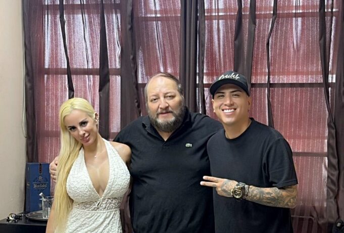 John Kelvin y Dalia Durán se reconcilian en medio de la controversia*