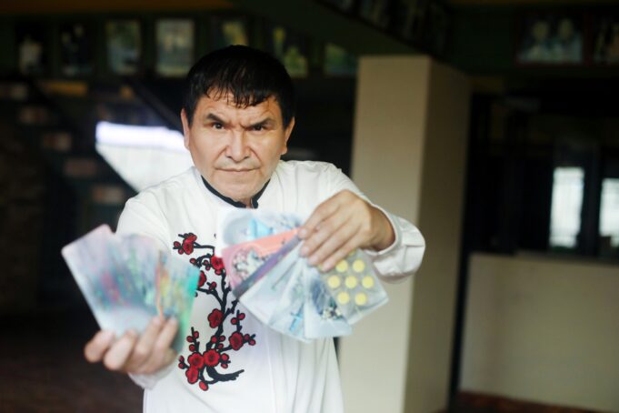 ¿Se avecina la Tercera Guerra Mundial? El Profesor Yanely lanza impactantes predicciones sobre el destino del mundo y el Perú