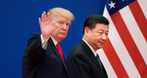 Trump celebra la guerra comercial: el cinismo de una potencia en declive