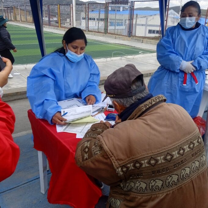 Pasco: usuarios de Pensión 65 previenen enfermedades a través de campañas de salud en Simón Bolívar y Vicco