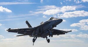 EE.UU. declara guerra total a Yemen: Bombardeos 24/7 desde portaaviones nuclear