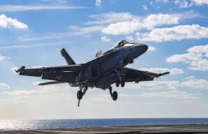 EE.UU. declara guerra total a Yemen: Bombardeos 24/7 desde portaaviones nuclear