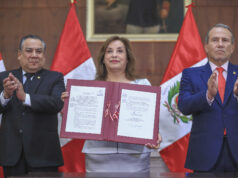 Dina Boluarte promulga ley que fortalece fiscalización de fondos internacionales para ONG