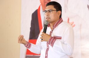 Congresista Américo Gonza denuncia «intocables» del caso Lava Jato y exige procesarlos por «traición a la Patria»