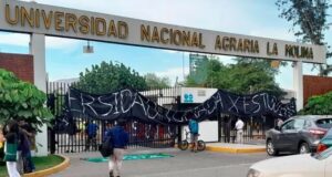Estudiantes toman la Universidad Agraria La Molina exigiendo seguridad y mejoras en infraestructura