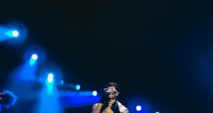 Emil encendió la noche limeña en Costa 21(VIDEO)