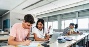 ¿Acabas de iniciar 5to de secundaria? Estas son algunas de las carreras técnicas que puedes estudiar desde el colegio