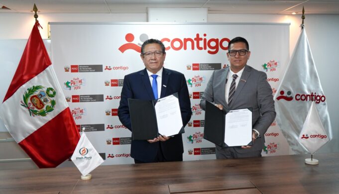 Midis: 40 000 usuarios del Programa Contigo recibirán lentes de lectura de manera gratuita