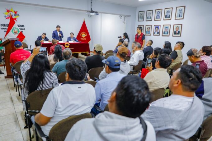 Arequipa ajusta normativa para la recolección de macroalgas marinas