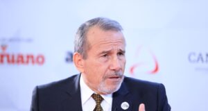 Canciller descarta nombramiento de Demartini como representante ante la Santa Sede