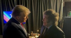 Fuga de reservas y presión al peso: el viaje urgente de Milei para asegurar los USD 20.000 millones