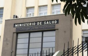 Minsa en el ojo de la tormenta por uso de suero sin registro sanitario