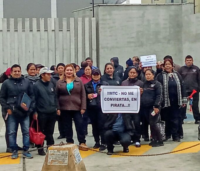 Transportistas anuncian paralización y exigen plazo para renovar autorizaciones por emergencia decretada por el gobierno