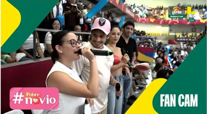 Actores de #Pobre Novio, unió a hinchas de Alianza y Universitario en emotiva dinámica durante el partido de voley